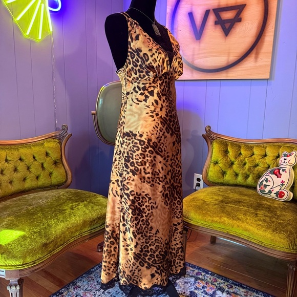 Leopard Print Lace Slip Dress Size Medium - Picture 5 of 7